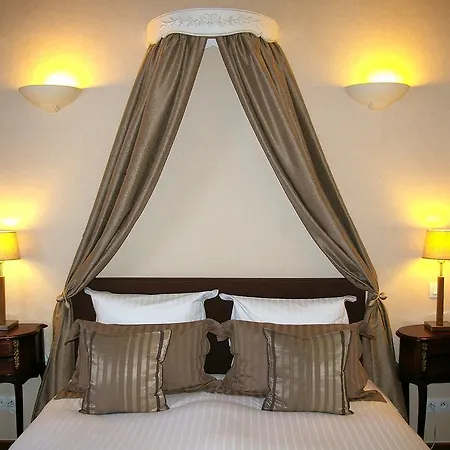 Le Clos Des Raisins 4*
